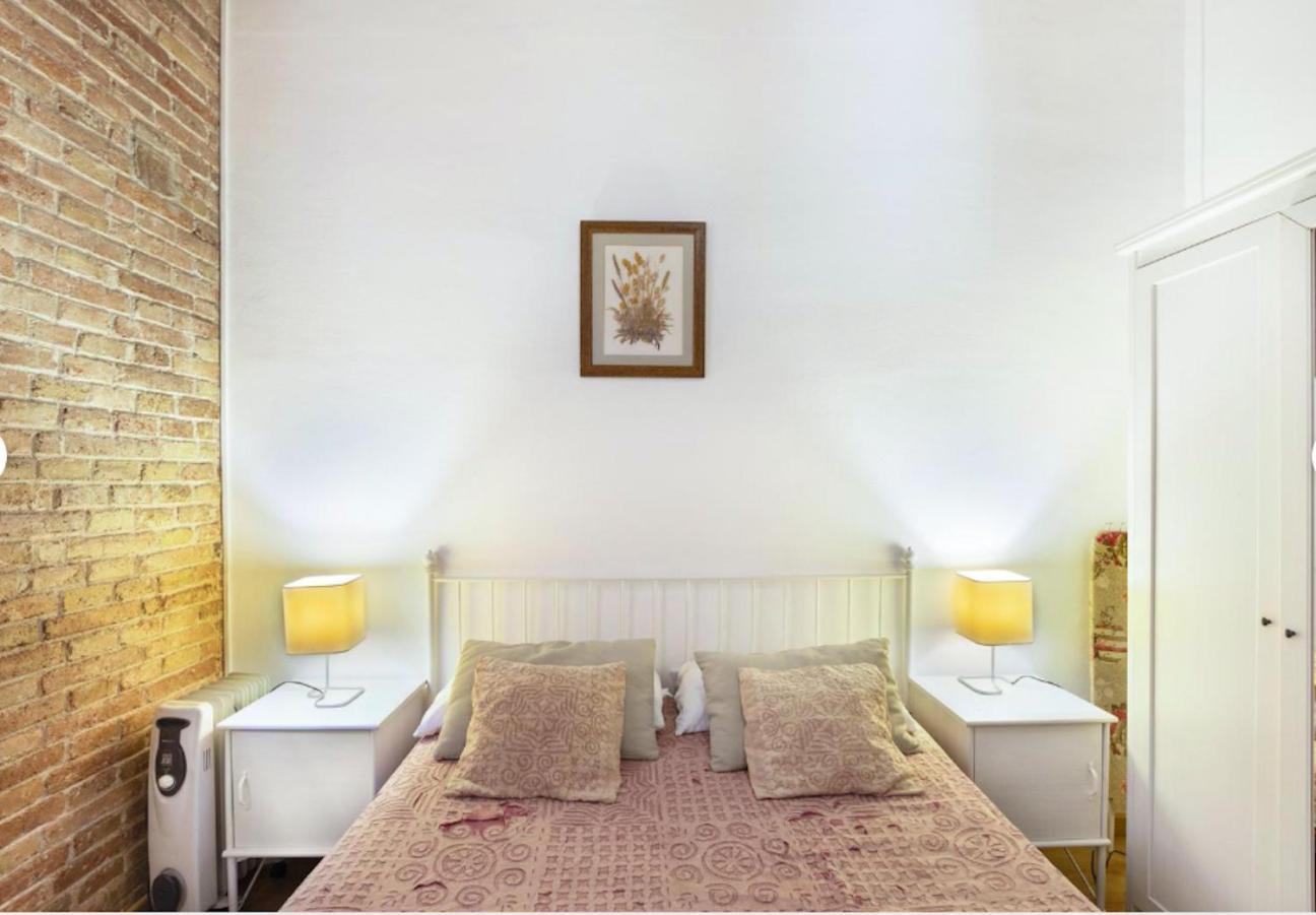 ברצלונה Great Apartment In Sagrada Familia With Balcony מראה חיצוני תמונה