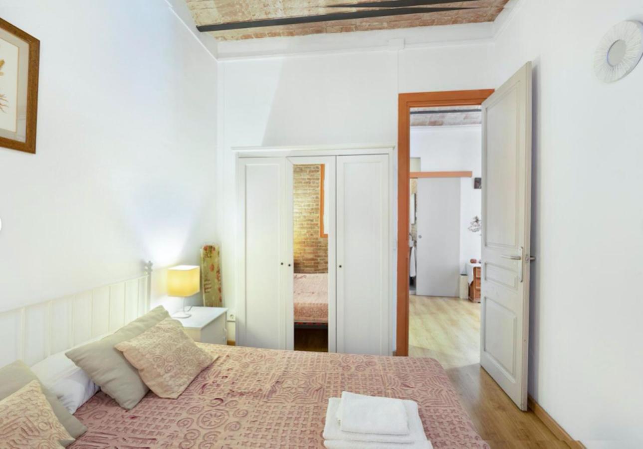 ברצלונה Great Apartment In Sagrada Familia With Balcony מראה חיצוני תמונה